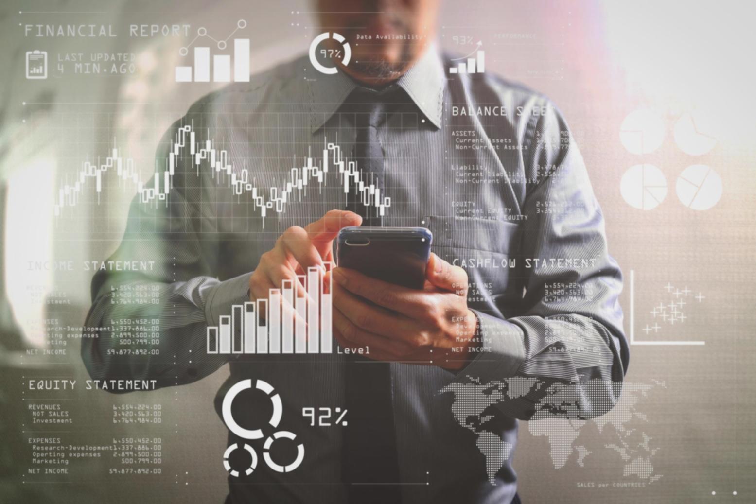 Instructor leading a live link building workshop session